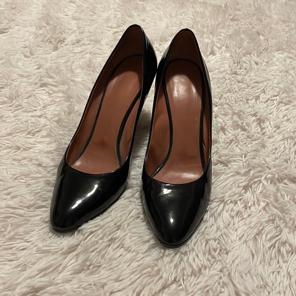 Giuseppe Zanotti Shoes - ❄️ Giuseppe Zanotti Patent Leather with interesting wood heel